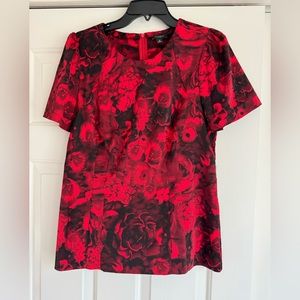 Ann Taylor Women’s Red Floral Shirt Sleeve Shirt Top Blouse Size 10